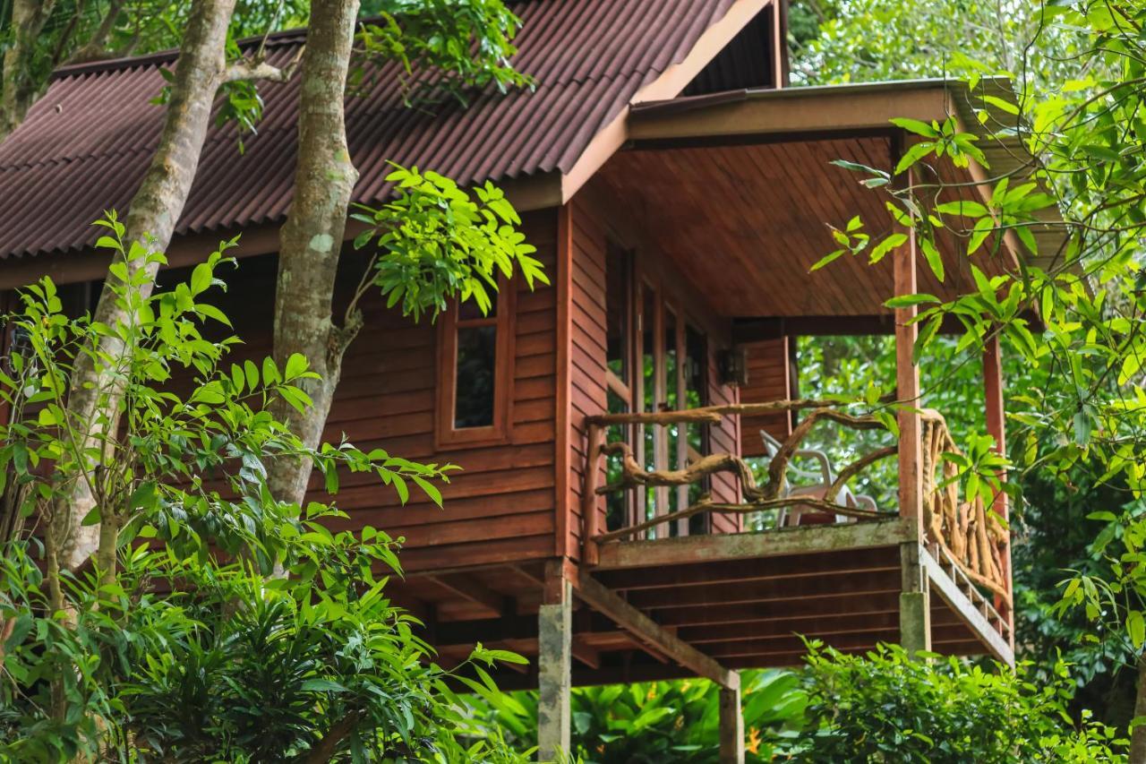 Phi Phi Sunset Bay Resort Exterior foto